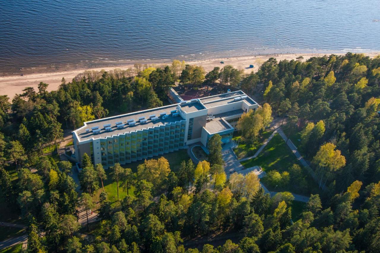 Repino Cronwell Park Hotel & Spa Екстер'єр фото