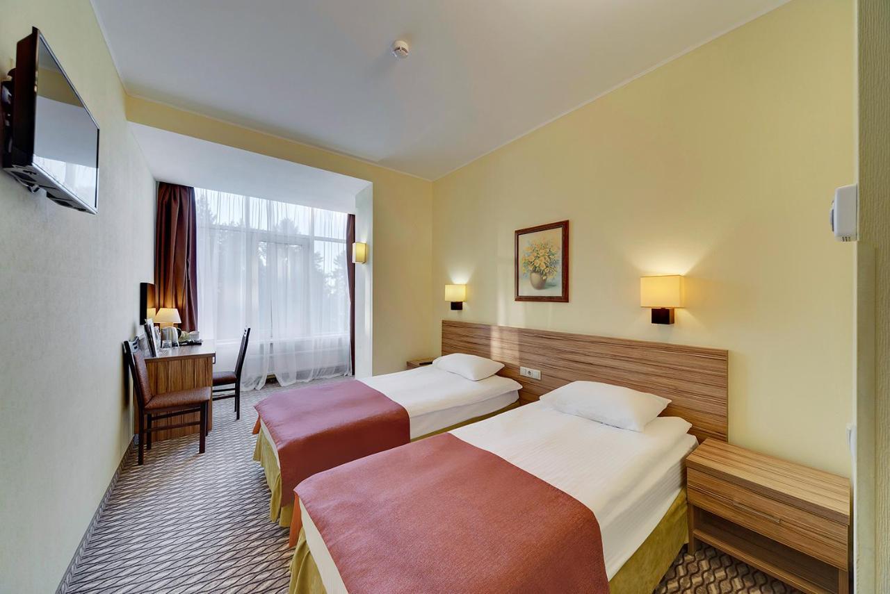 Repino Cronwell Park Hotel & Spa Екстер'єр фото